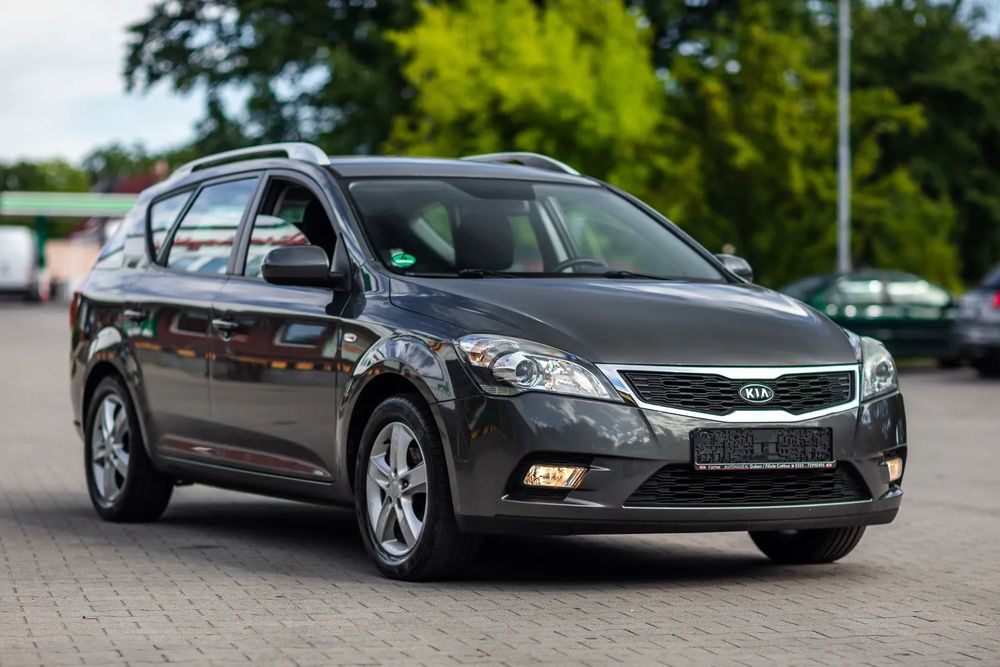 Kia Ceed I (2006-2012) 1.4 CVVT 2011