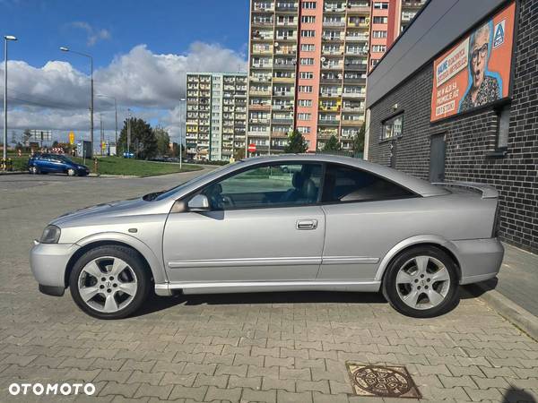 Opel Astra II 2.2 Sport - 10