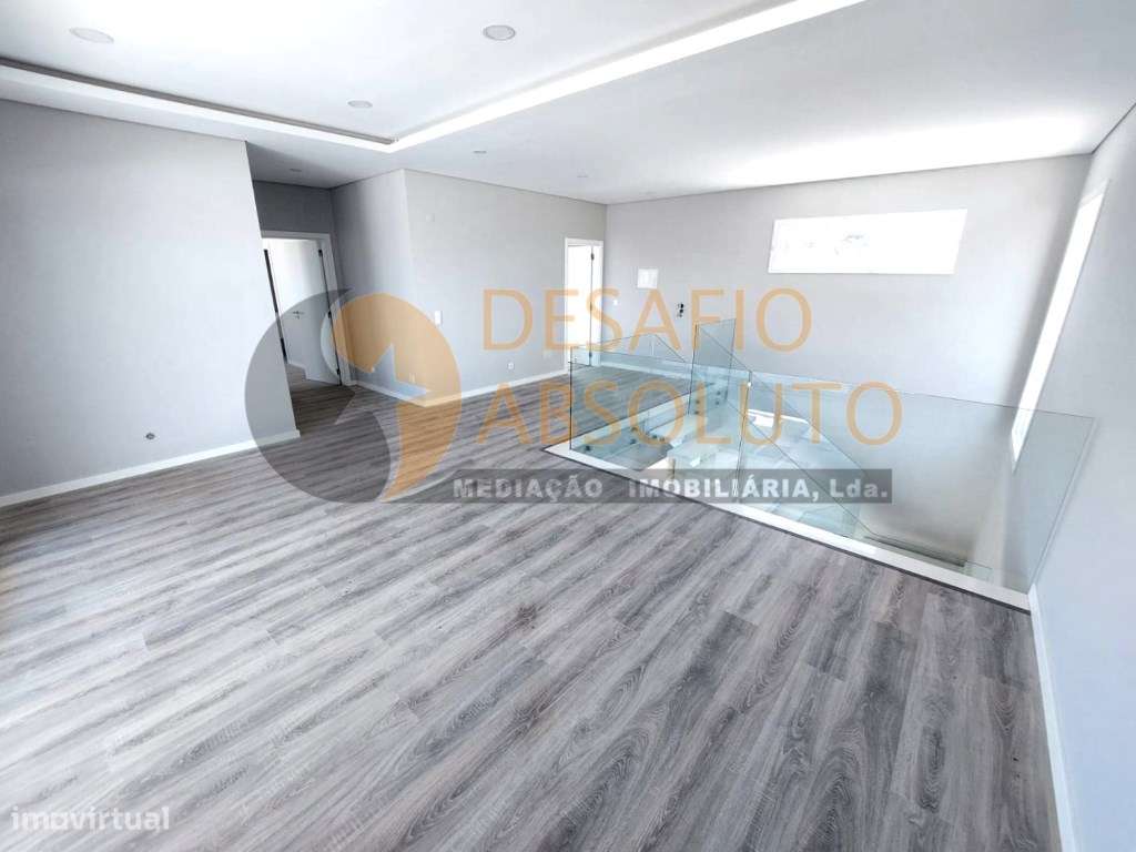 Moradia Isolada T4 C/ Piscina e Garagem - Brejos de Azeitão-22