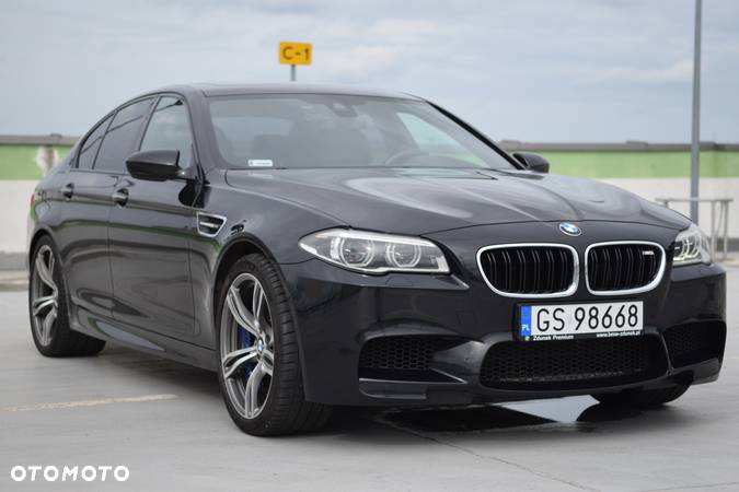 BMW M5 Standard - 5