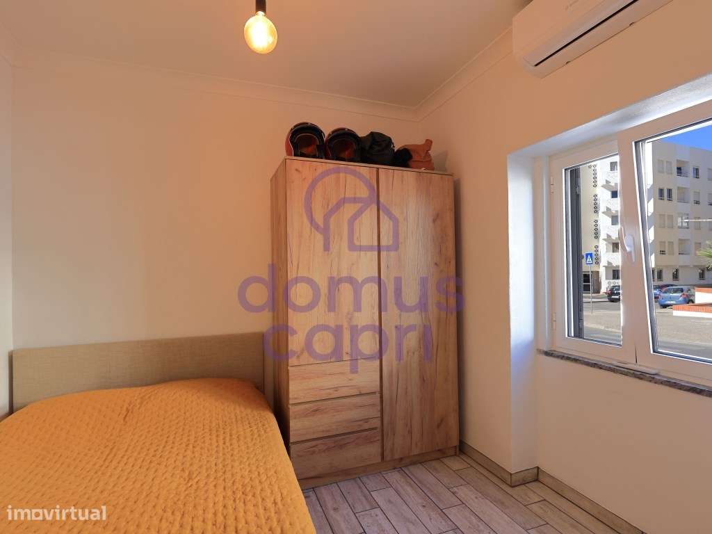 Moradia T2+1 com Garagem e Quintal em Olhão-6