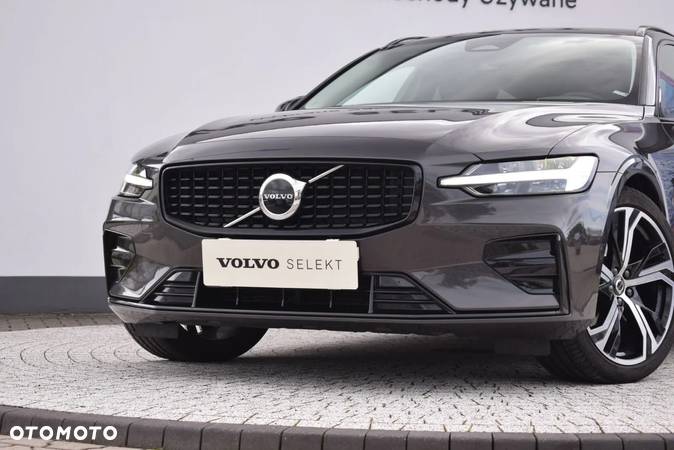 Volvo V60 B4 B Plus Dark - 4