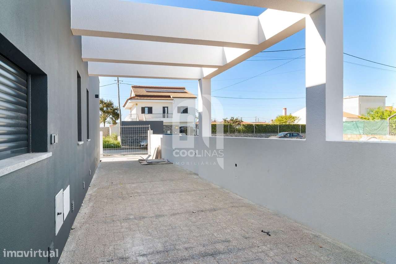 Fantástica Moradia Térrea T3+1 com Piscina de água salgada e aquecida-24