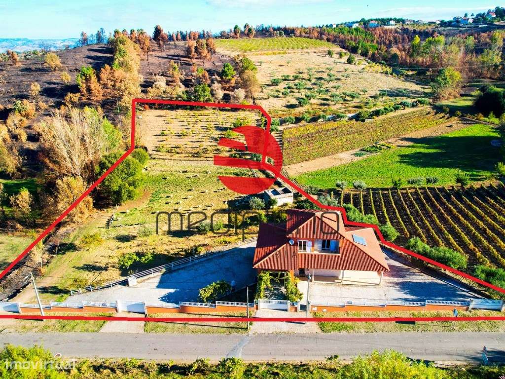 MORADIA T3 C/ GARAGEM E TERRENO-24