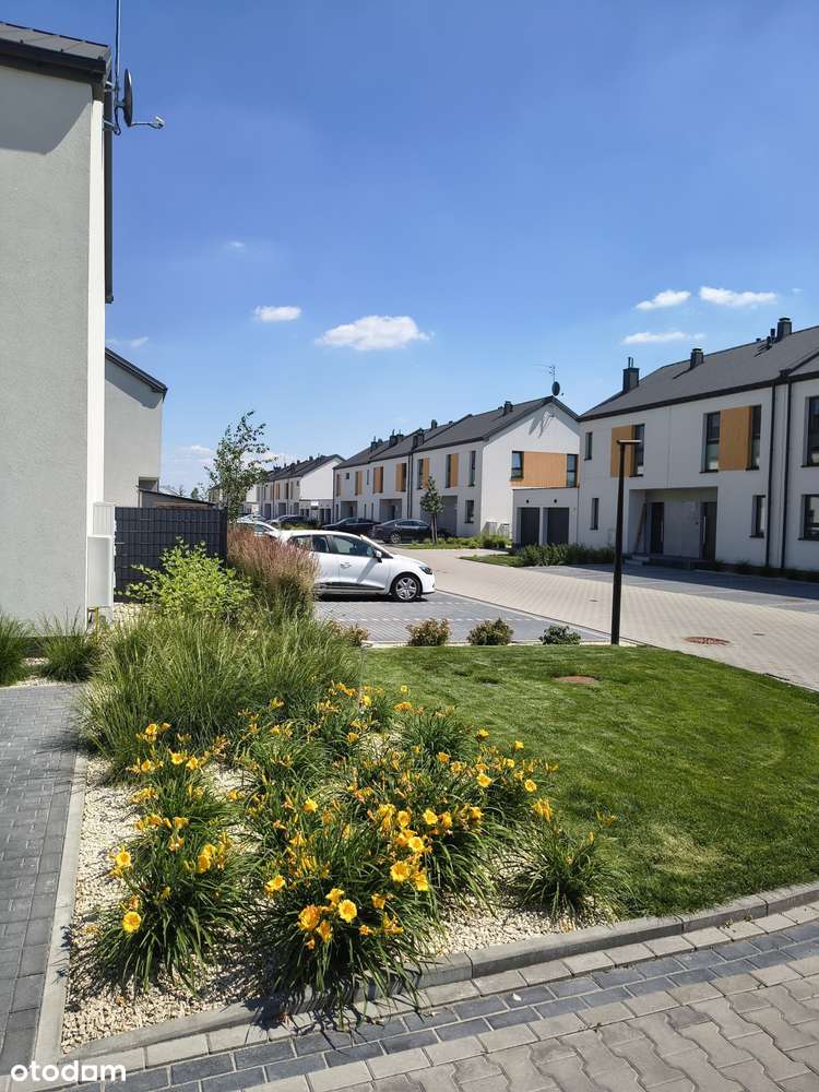 Dom, 72 m², Słomin