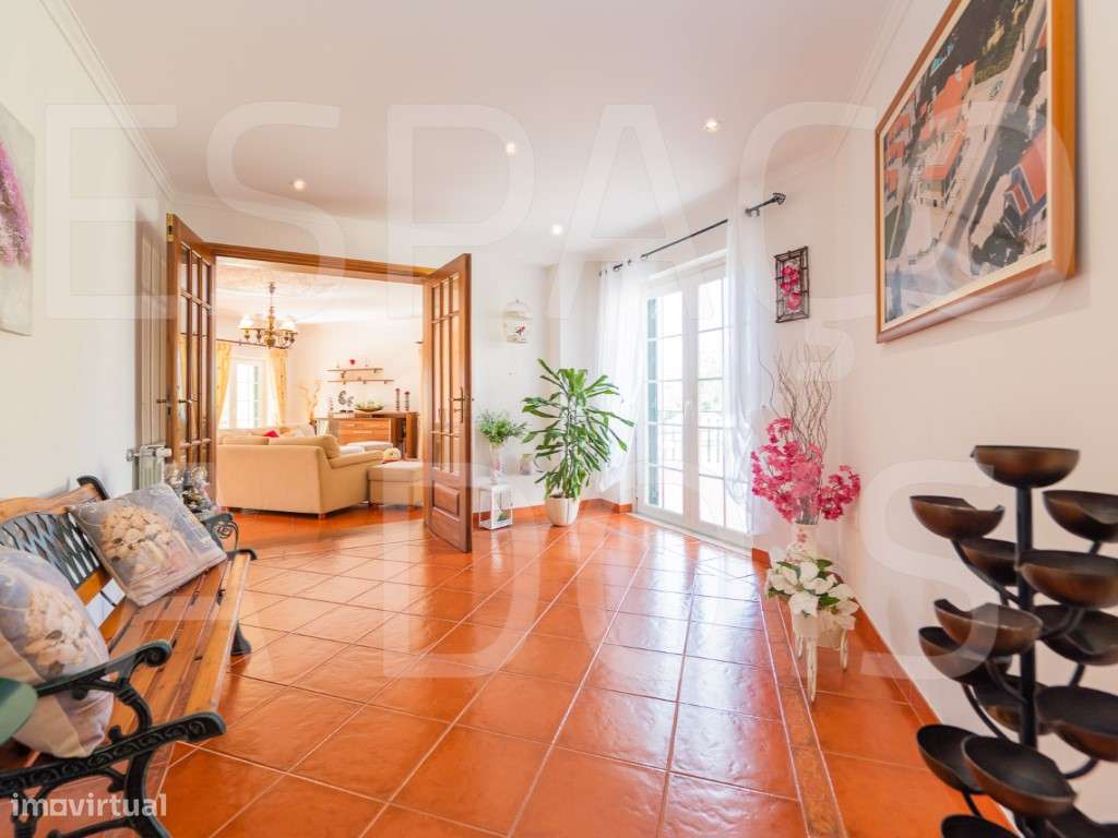 DESLUMBRANTE! INDEPENDENTE (isolada). Excelente qualidade de constr...-28