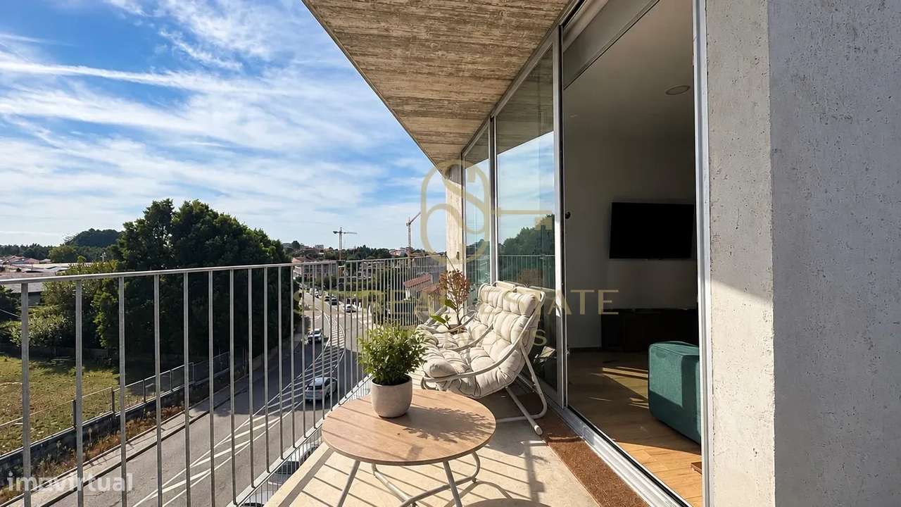 T1 Último Piso com terraço, lugar de garagem duplo, Vilar Paraiso-12