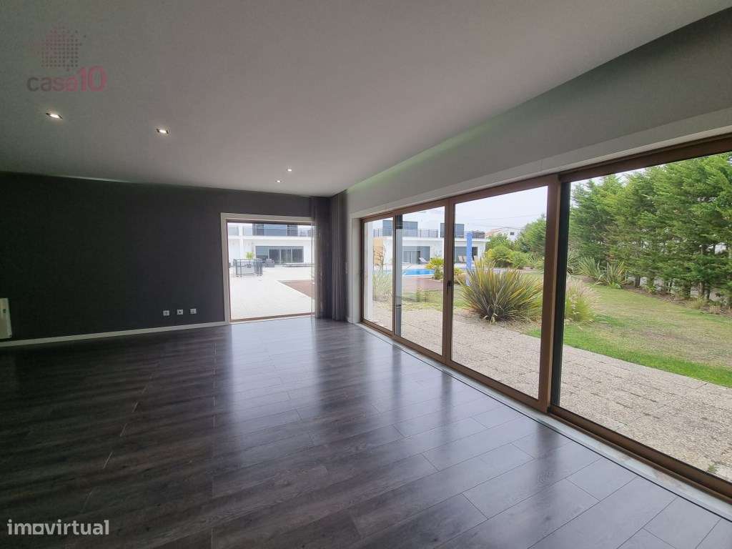 Arrenda-se moradia com piscina, em condomínio fechado, Magoito - Grande imagem: 4/33