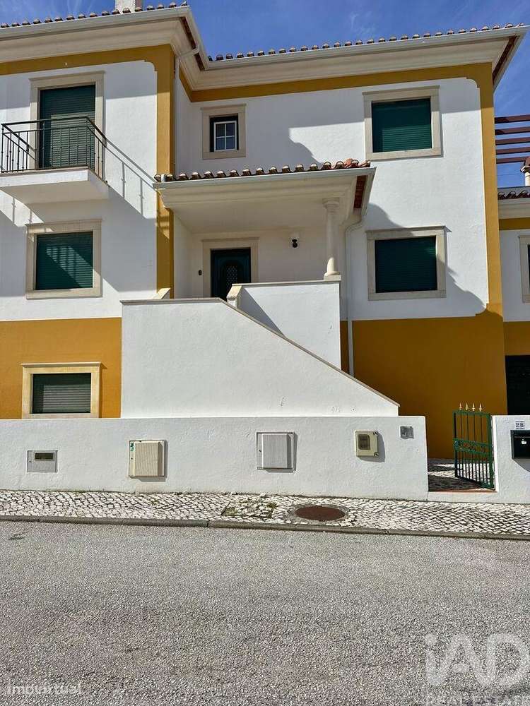 Moradia geminada T4 em Foz do Arelho de 318,4 m2 - Grande imagem: 3/38