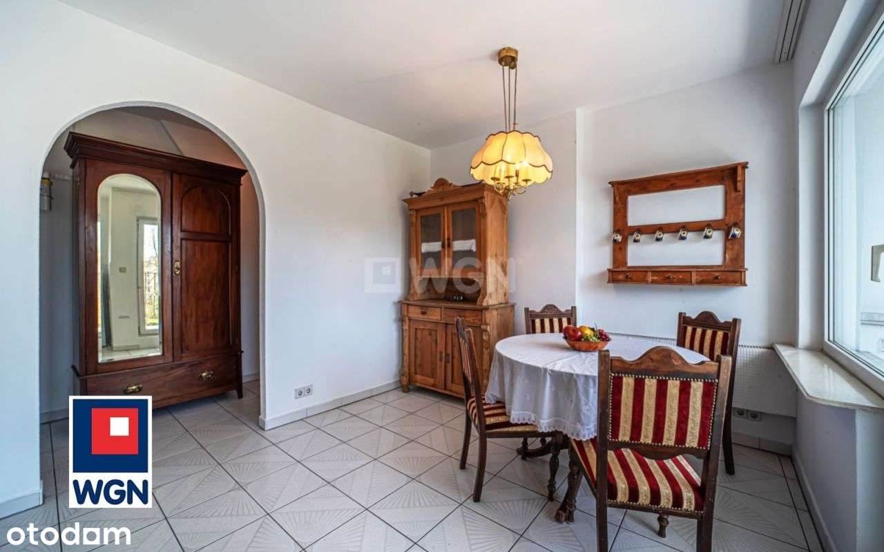 4-pokojowe z balkonem w ścisłym centrum miasta.-6