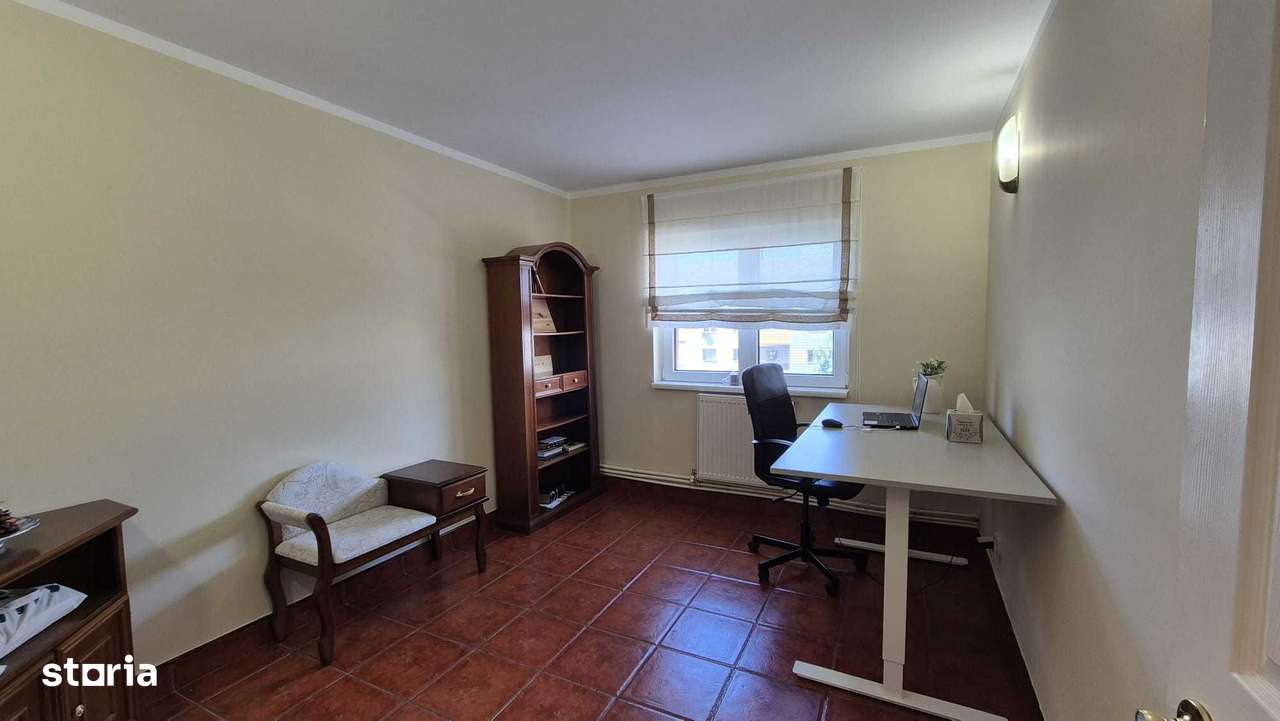 Apartament 3 camere decomandat, Tolstoi, et.3-4