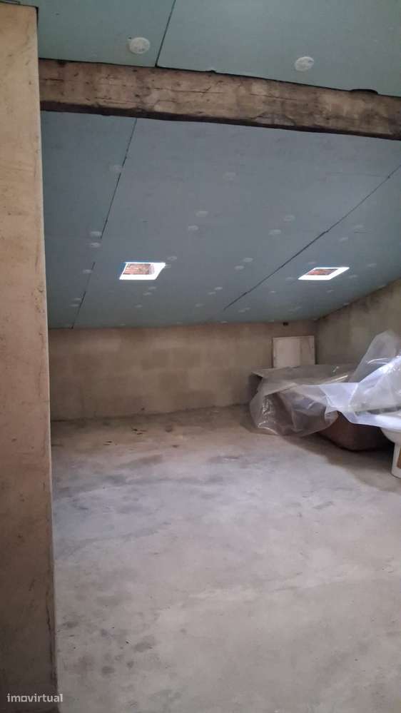 Apartamento T3 em Linda-a-Velha-18