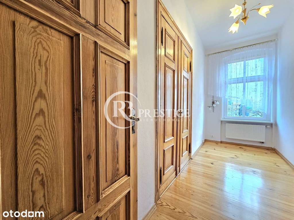 Mieszkanie z potencjałem i widokiem na Plac Zgody-5