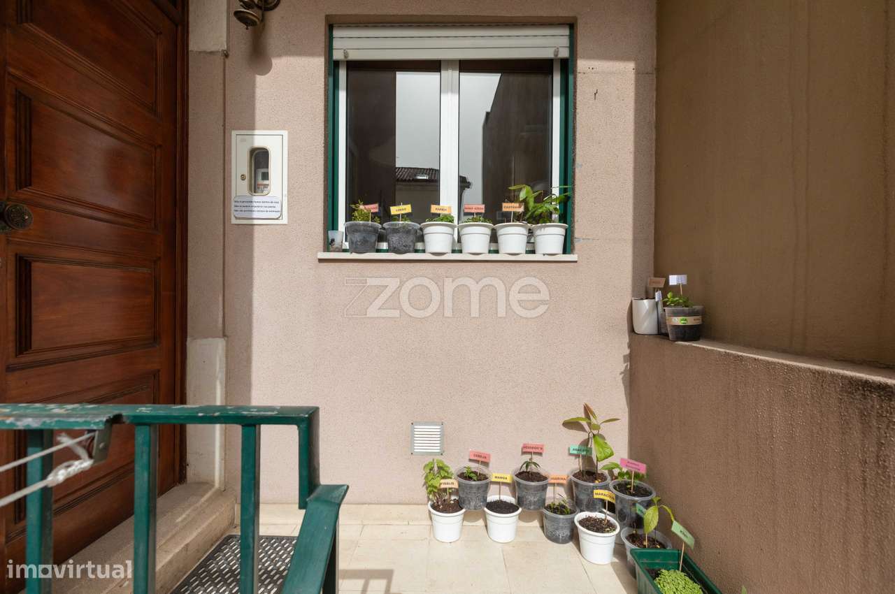 Prédio composto por dois apartamentos | Guerra Junqueiro | Coimbra-1