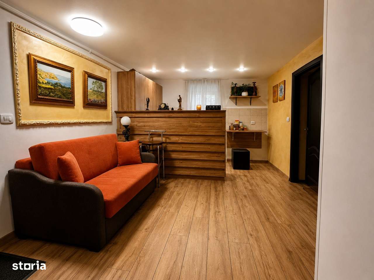 Apartament la casa in centru - pretabil sediu firma-1