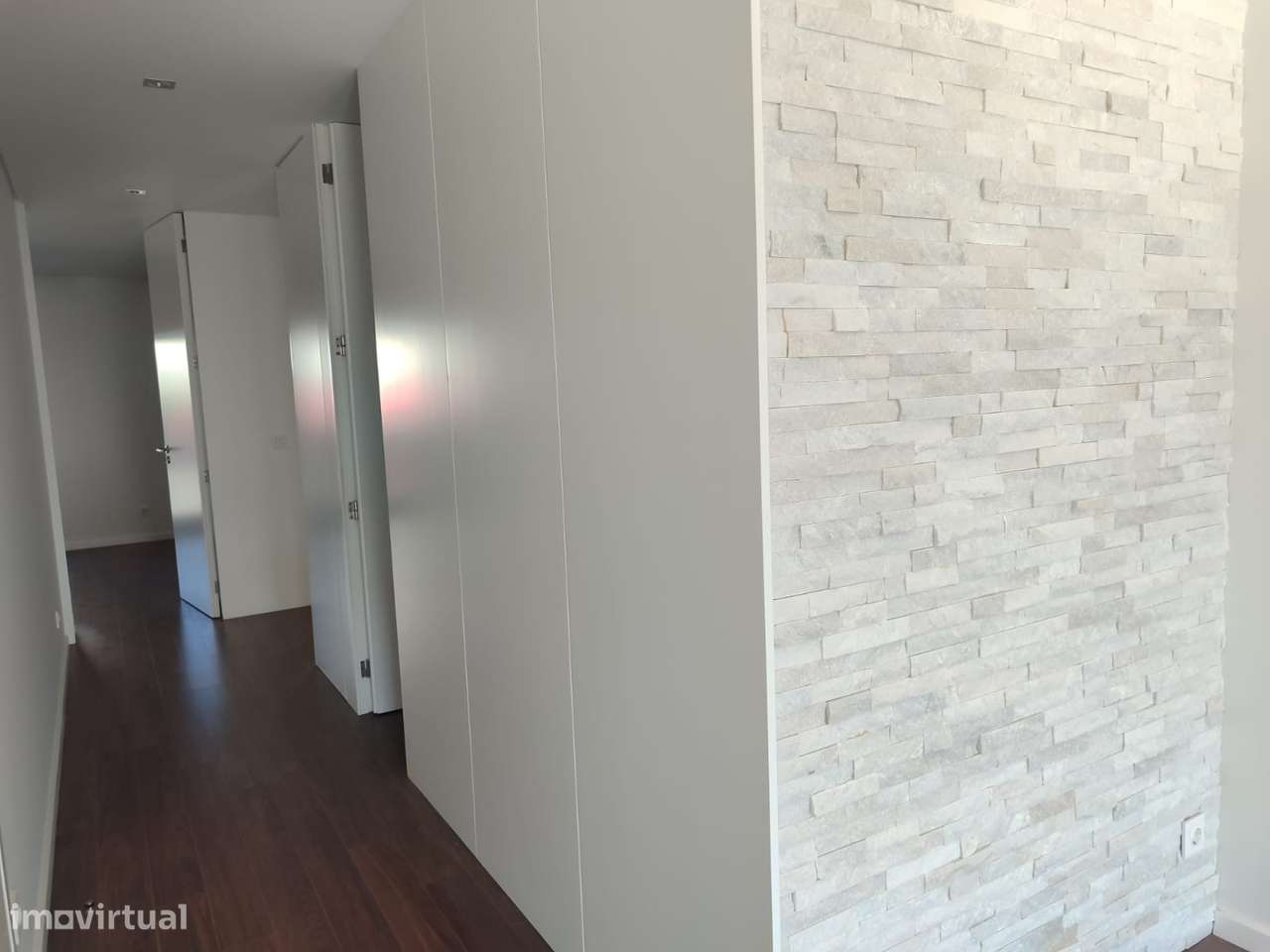 Excelente T3 c/ 2 suítes - Ramalde-9