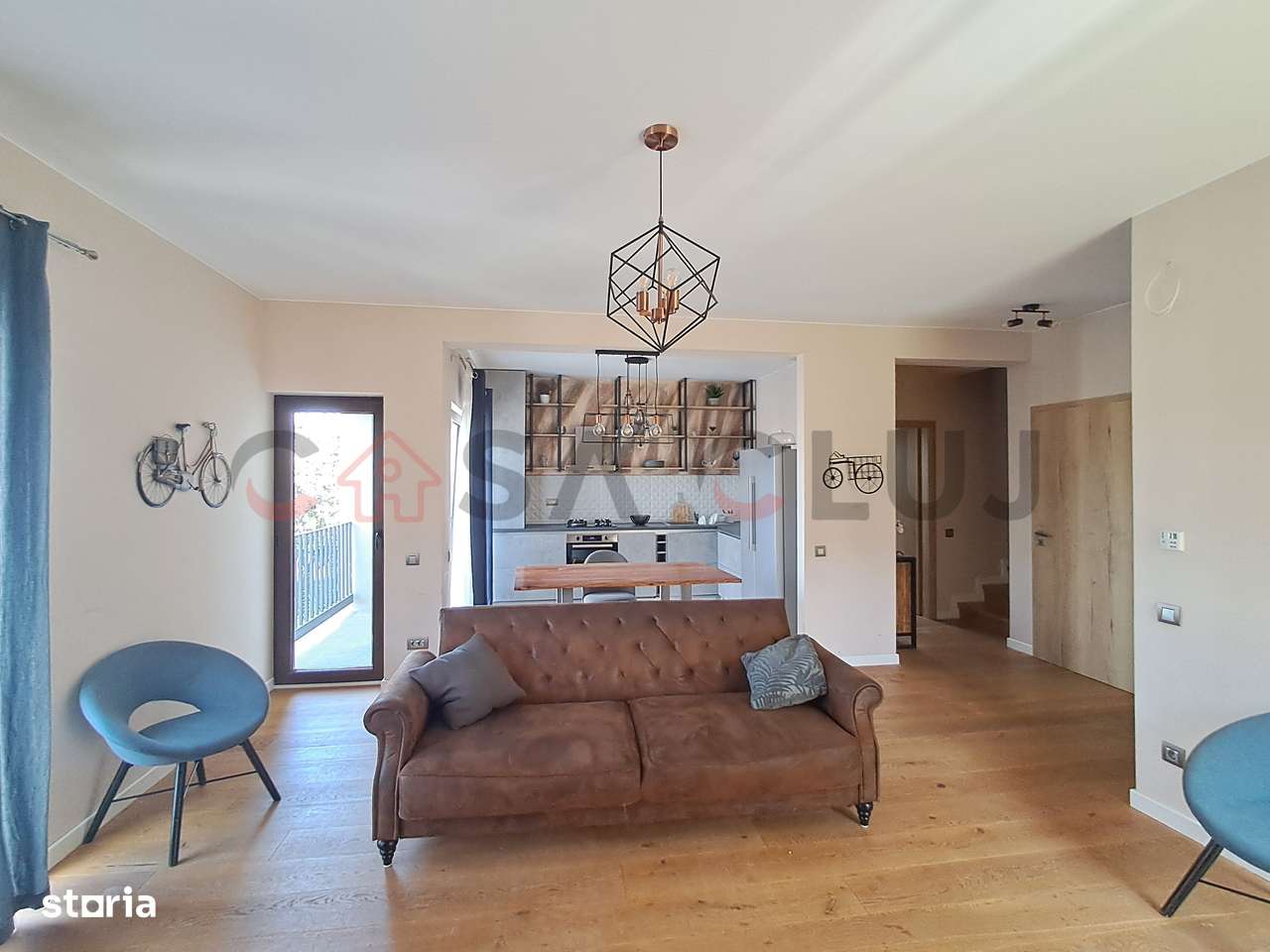 Apartament pe 2 nivele la vilă + Curte, Piscină, Saună și garaj, Gr - Imagine principală: 3/16