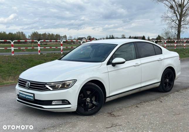 Volkswagen Passat 1.6 TDI BMT Trendline - 21