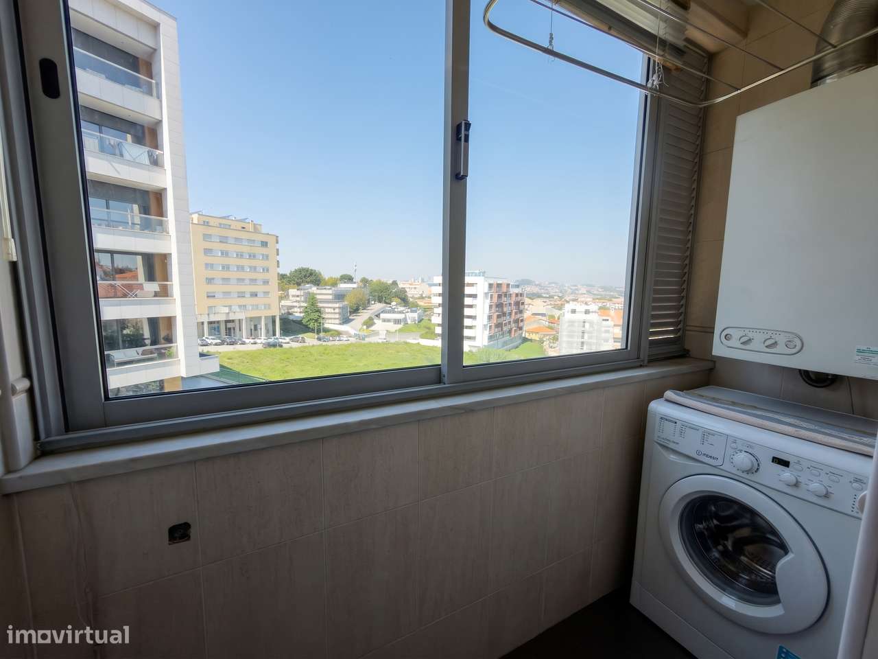 Apartamento T2 COMO NOVO Oliveira do Douro ao Intermaché-12