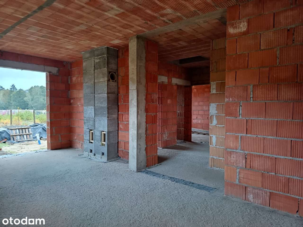 Dom  jednorodzinny w pięknej leśnej okolicy-4