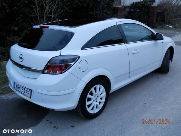 Opel Astra GTC 1.4 Edition - 2