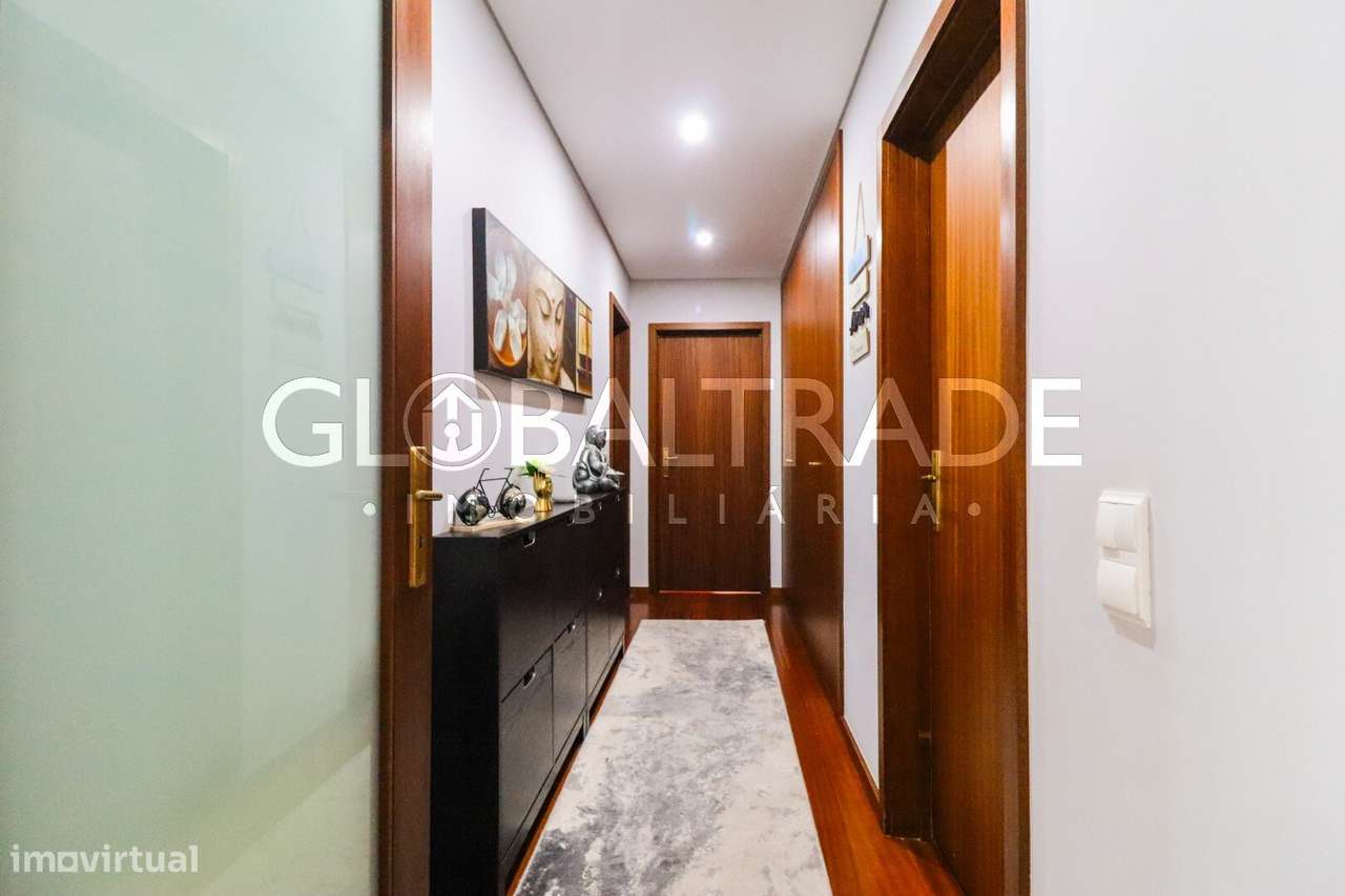 Apartamento T2 Renovado em Rio Tinto-32