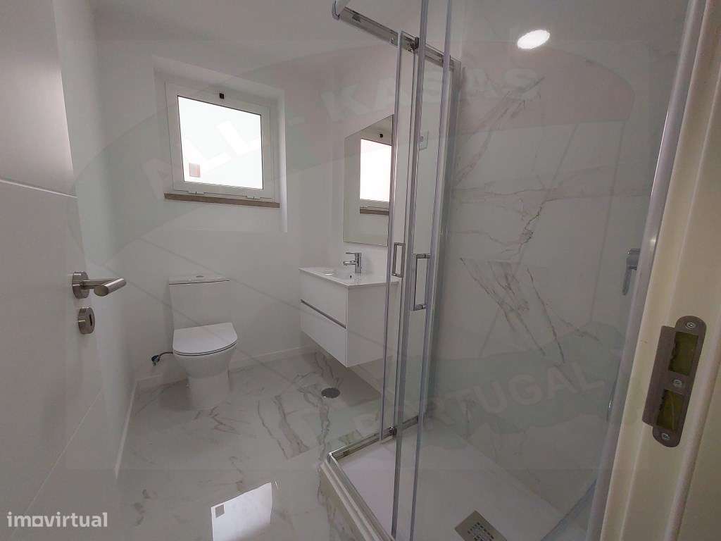 Apartamento T3, em REMODELAÇÃO TOTAL, Damaia - Grande imagem: 4/19