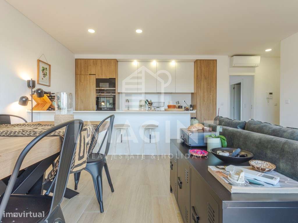 Apartamento T2 com Varanda Aterraçada na Quinta da Amizade-8