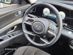 Hyundai Elantra - 21