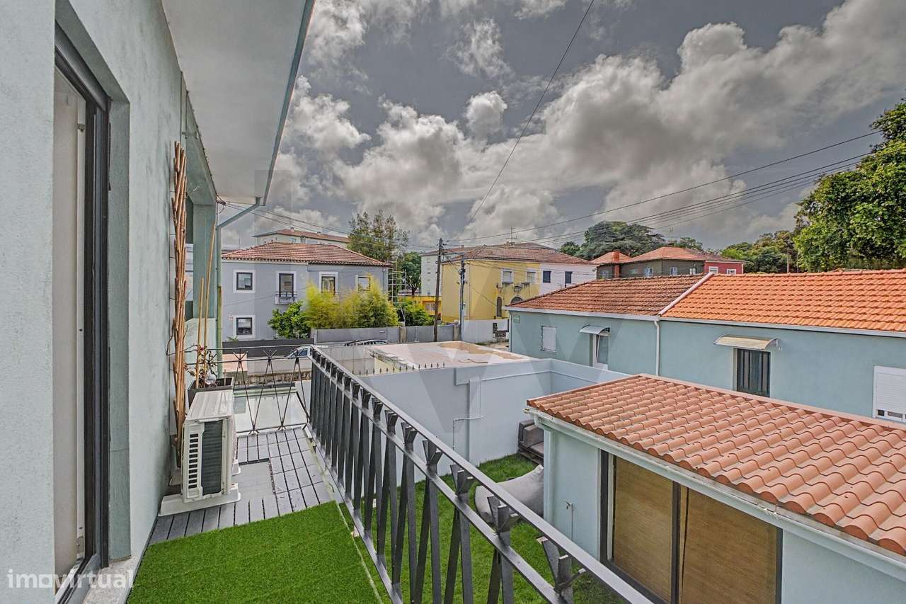 Moradia T3 Renovada com Jardim Privativo ao ISEP - Universidades (Hosp-27