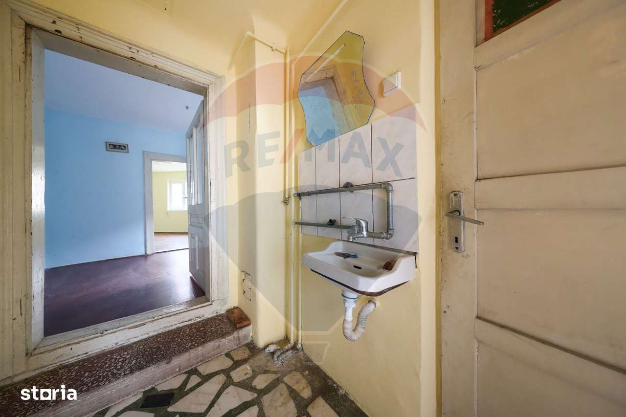 Corp de casă cu 2 studiouri independente, ideal pentru regim hotelier-10