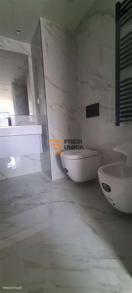 T1 AV. REPUBLICA V.N.GAIA-10