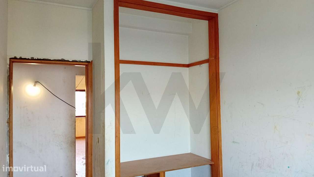 Oportunidade de investimento  para remodelar na Rua de Valpaços - Cerc - Grande imagem: 2/8