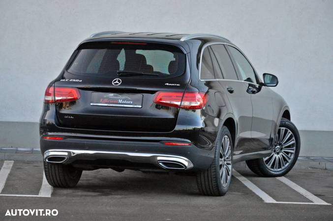 Mercedes-Benz GLC 250 d 4Matic 9G-TRONIC Exclusive - 3