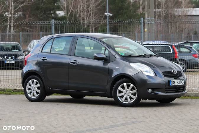 Toyota Yaris 1.3 VVT-i Team - 3