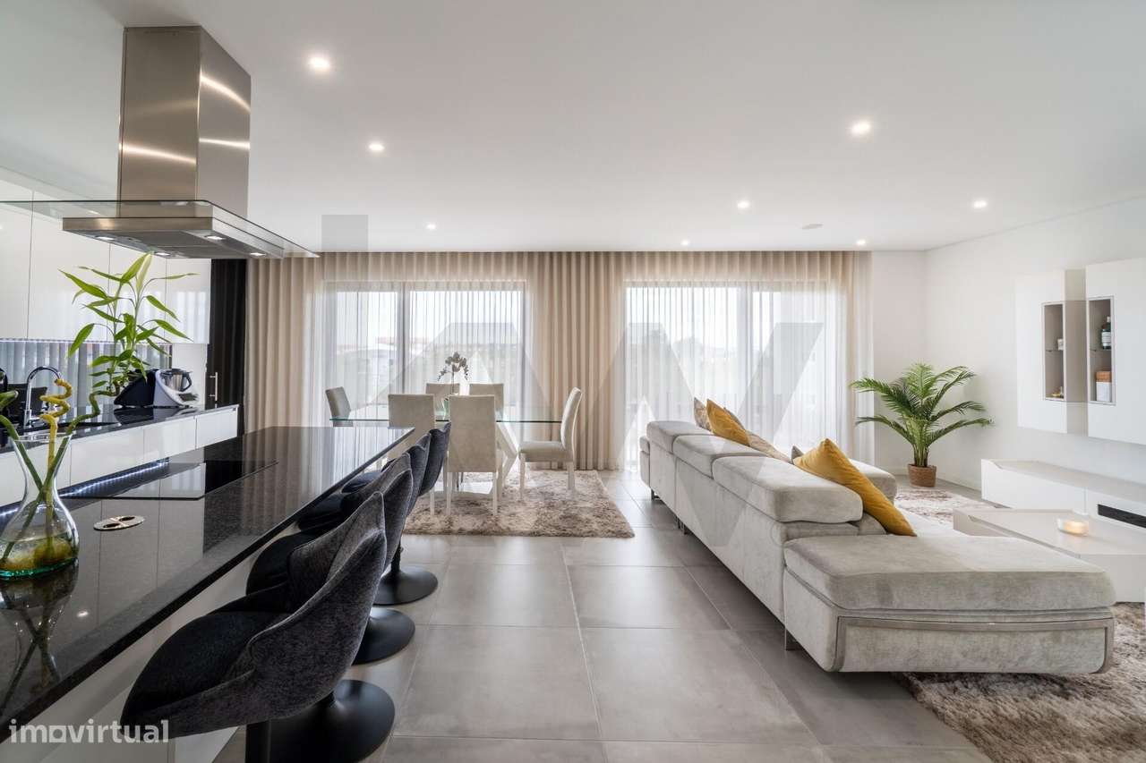 Exclusivo Apartamento T3 Contemporâneo de Alta Gama – Patacão, Faro-5