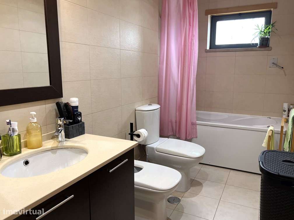 Excelente T2 Quinta do Conventinho / Stº Ant Cavaleiros-13