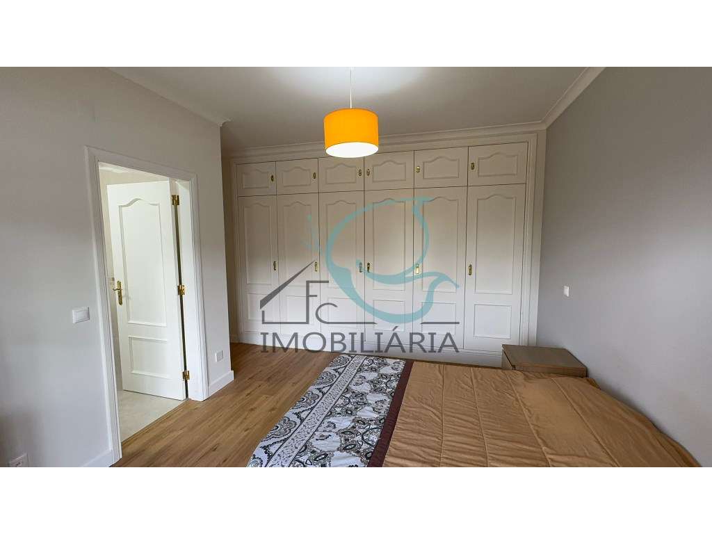 Moradia T5 com Vista para a Serra em Alenquer-23