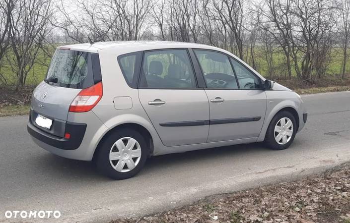 Renault Scenic 1.6 16V Emotion - 2