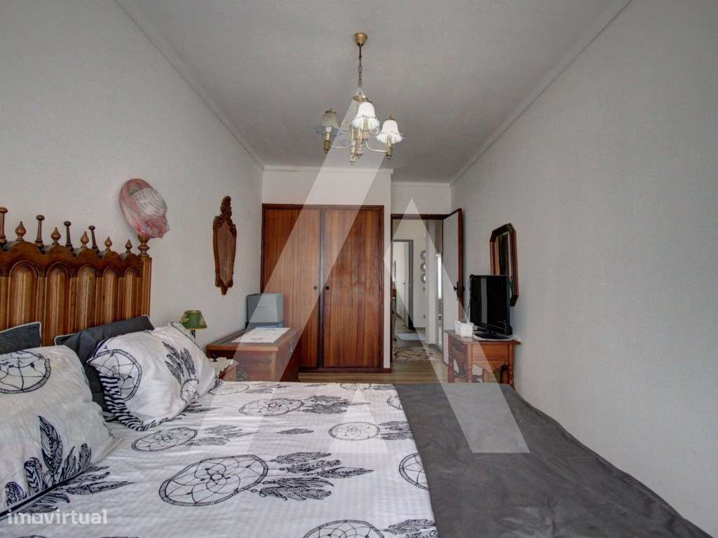 Apartamento T2, mobilado no centro de Oliveira do Bairro-14