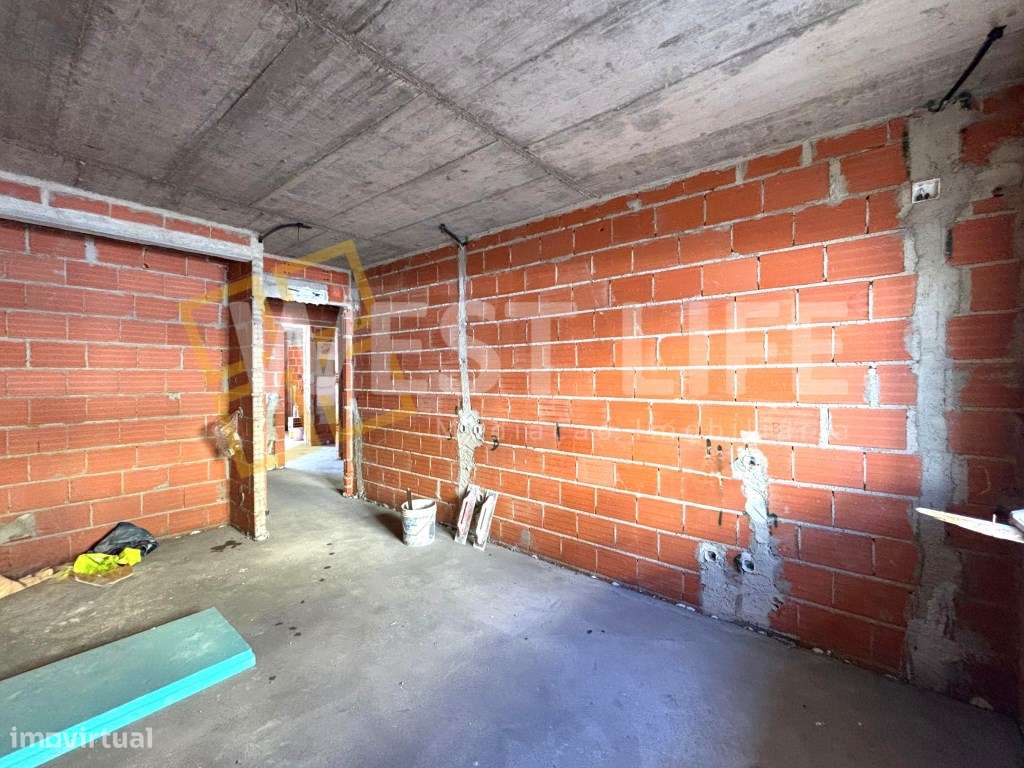 Apartamento T2 em empreendimento NOVO a 2 minutos do centro da Vila... - Grande imagem: 2/18