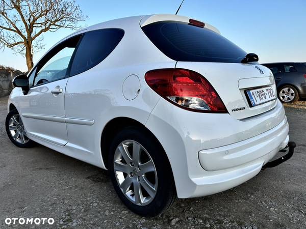 Peugeot 207 1.6 HDi 16V Trendy - 31