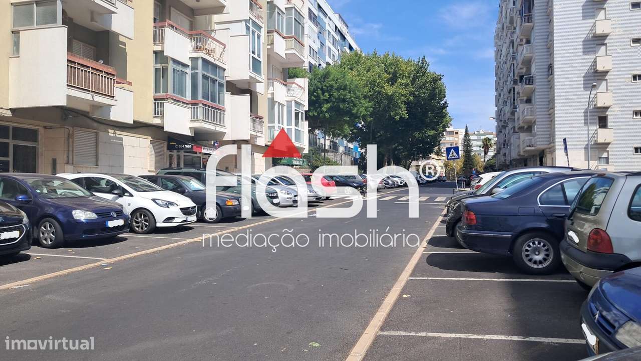 T2 Remodelado com elevador e arrecadação na Figueirinha -Oeiras-32