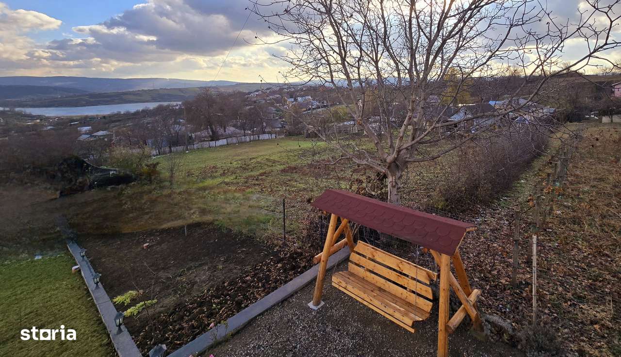 CASA MODERNA 4 camere 2 bai 210 mp Garaj Teren 1050 mp CIURBESTI-6