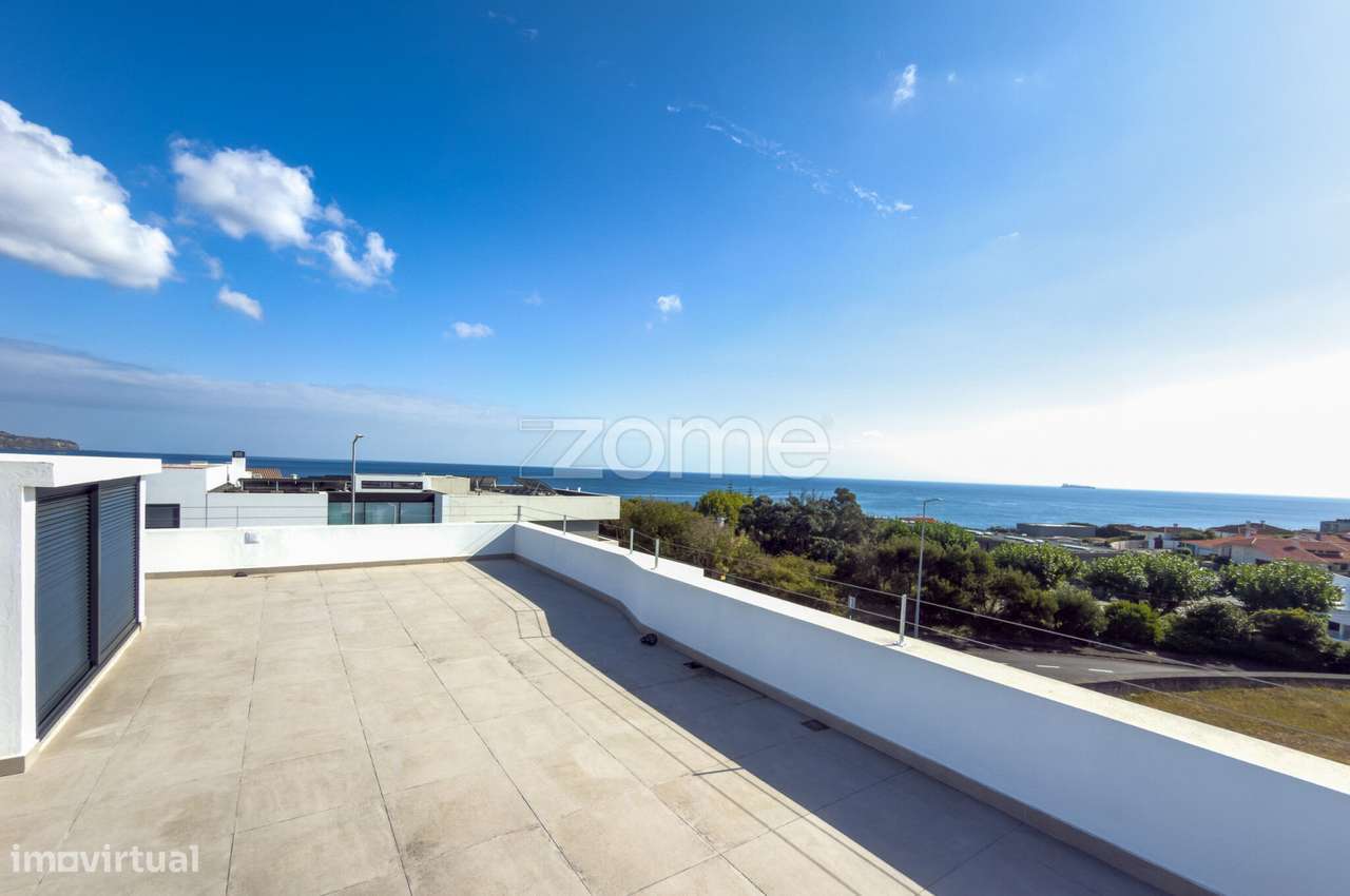 Moradia T3 Nova com Terraços Panorâmicos e Vista Mar na Atalhada-37