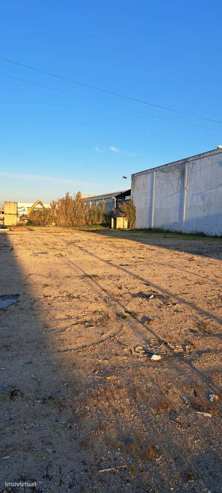 Terreno industrial com 5048m2 - Grande imagem: 4/4