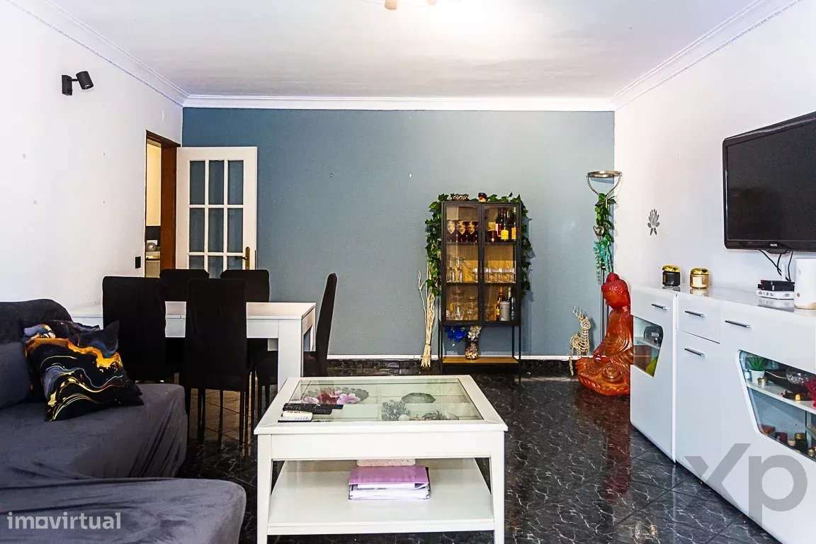 Apartamento T2 em Olhão com varanda e terraço coberto | Excelente loca - Grande imagem: 4/28