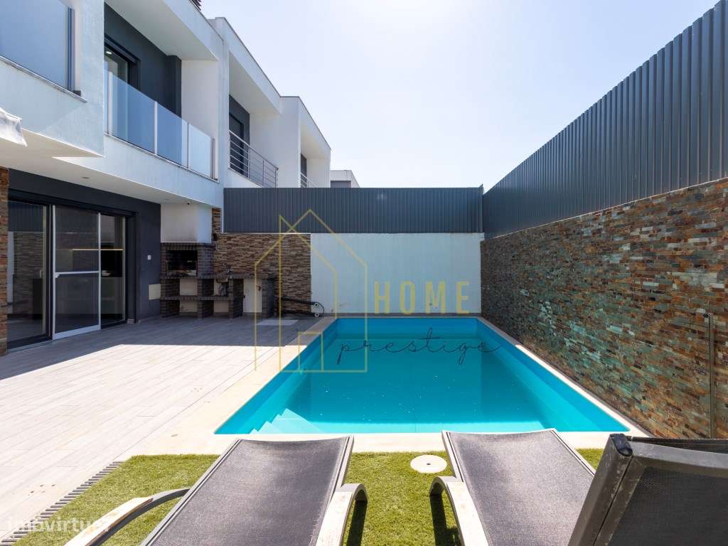 Moradia T4 com Piscina na Marisol - Conforto, Lazer e Proximidade d... - Grande imagem: 2/38