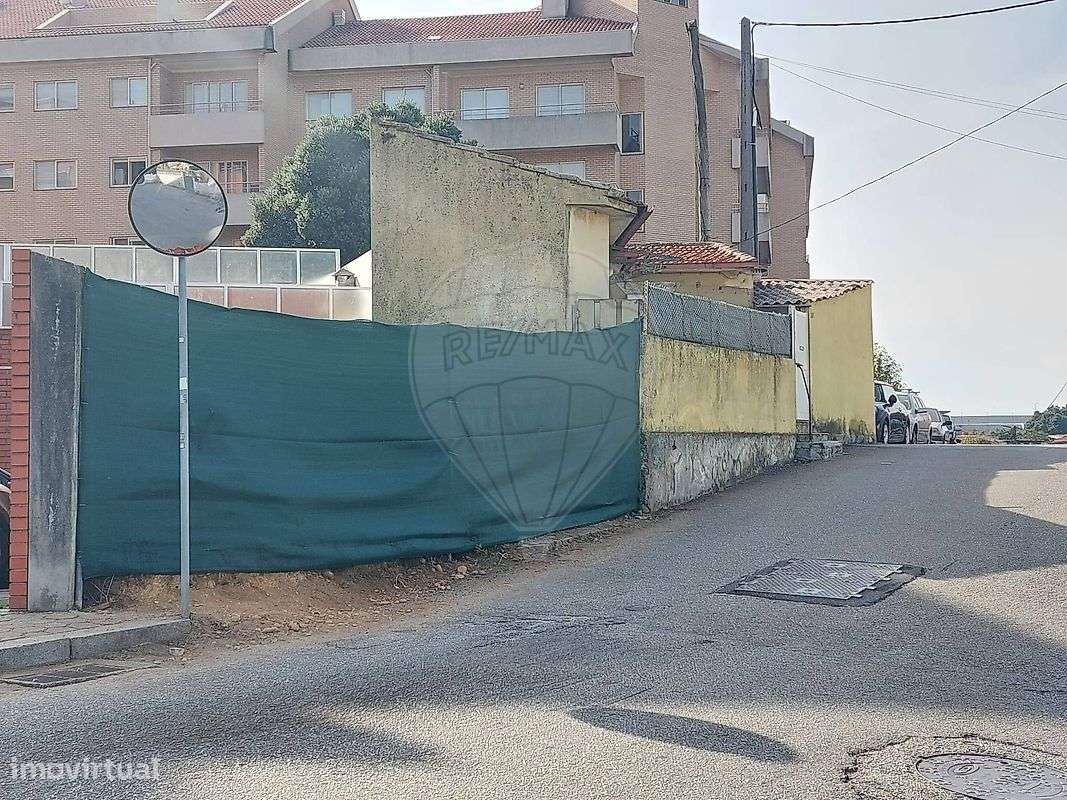 Moradia T1 para venda - Grande imagem: 3/15