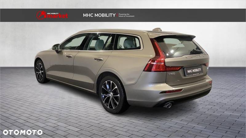 Volvo V60 D4 Momentum Pro - 3